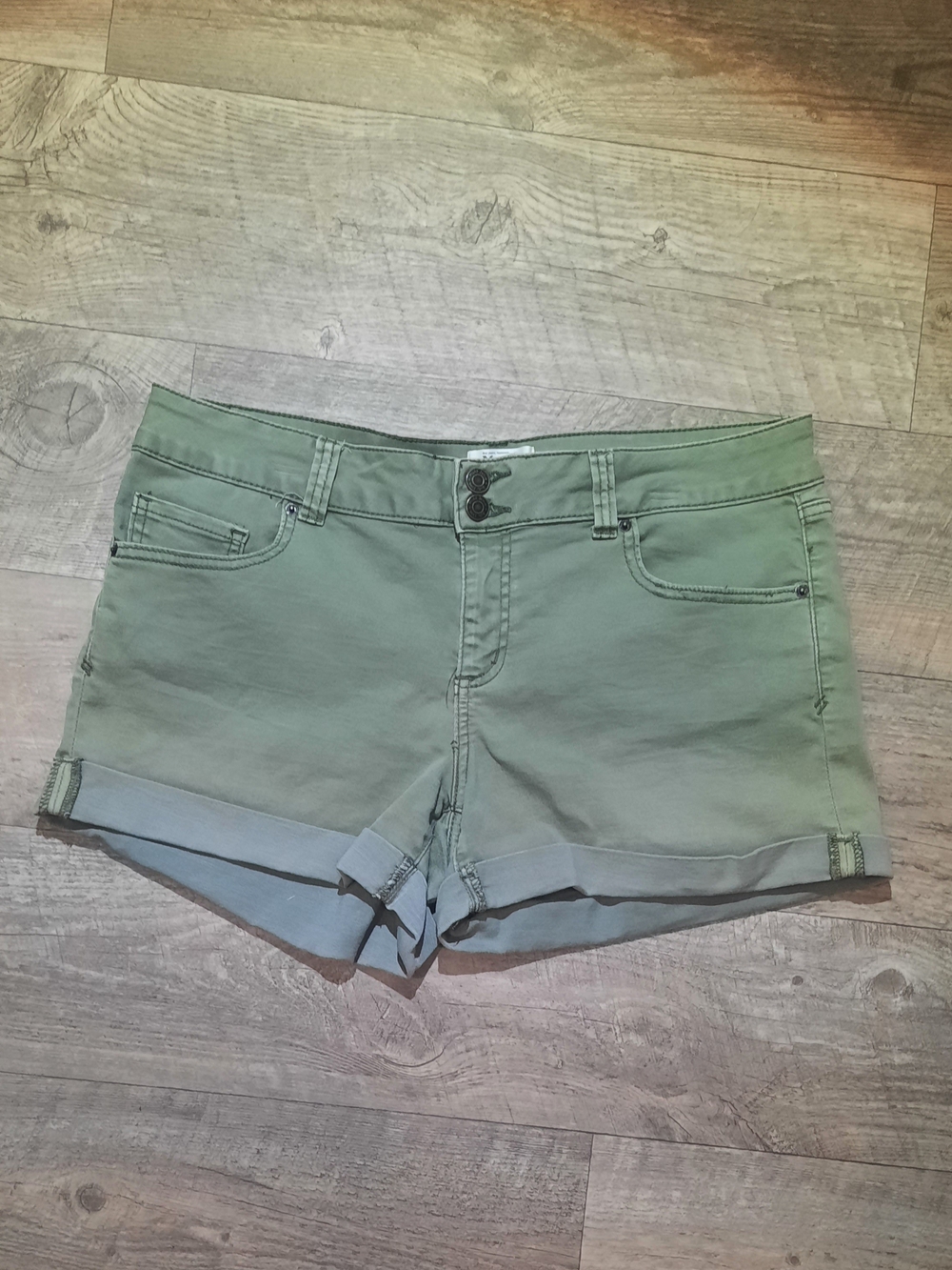 Mudd Olive Green Rolled-Hem Jean Shorts